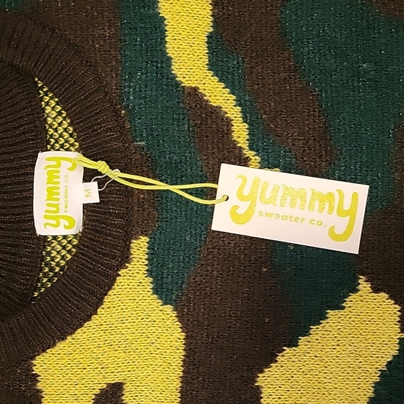 Oversized Camo Easy Crewneck Sweater,Yummy Sweater Co. Medium, NWT - Picture 7 of 10